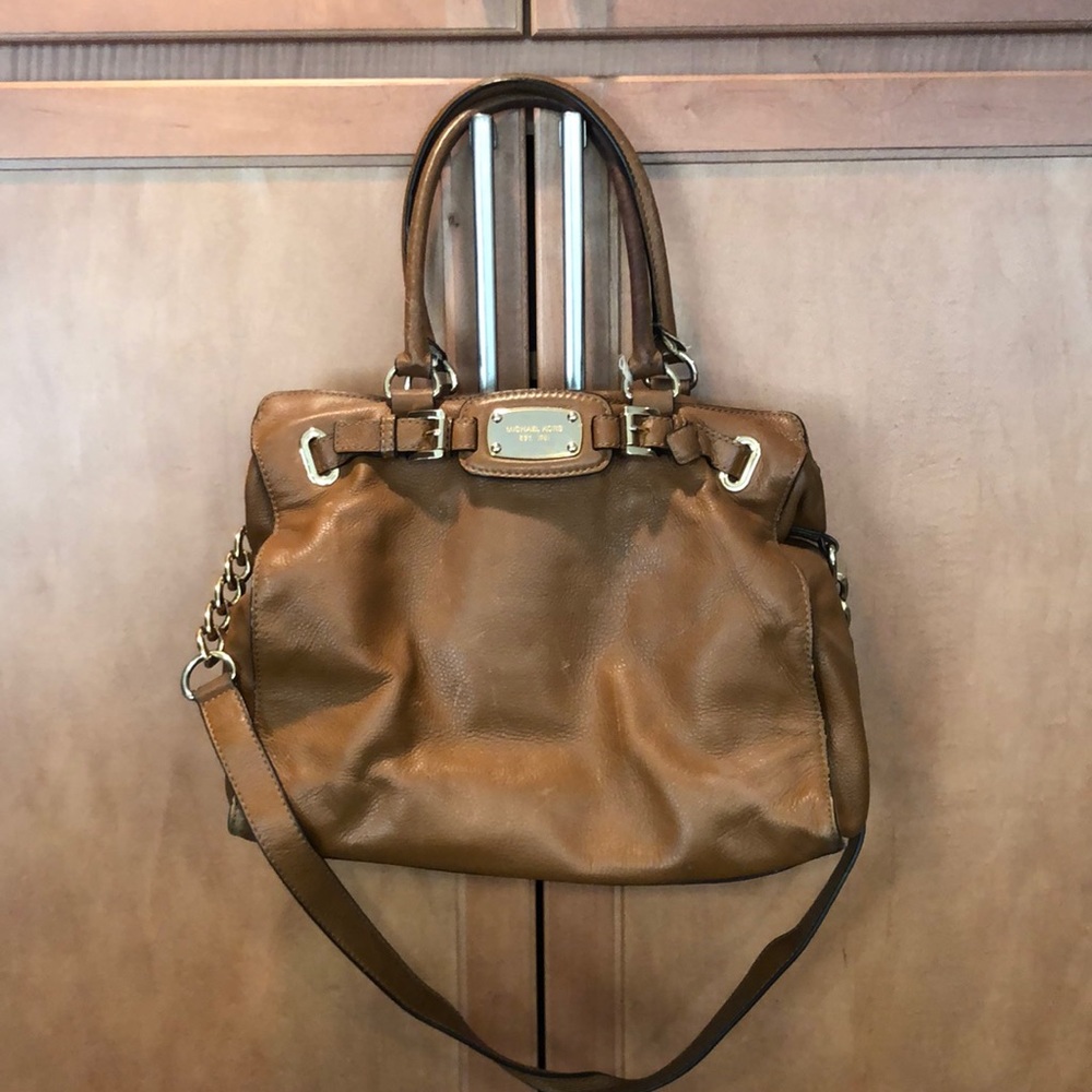 Beautiful chestnut Michael Kors tote with tons of storage pockets.